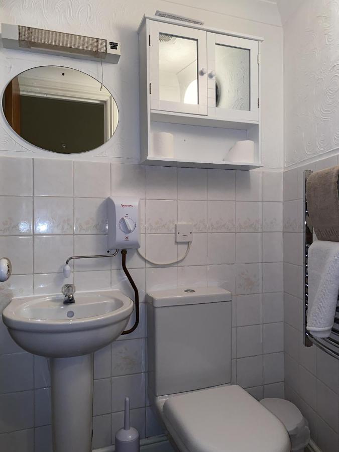 Seaford Lodge Apartments เวสตัน-ซูเปอร์-แมร์ ภายนอก รูปภาพ