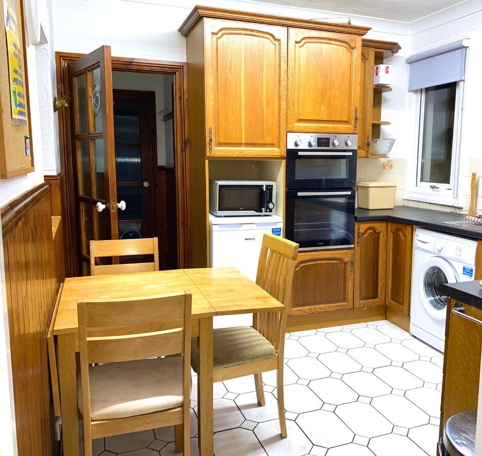 Seaford Lodge Apartments เวสตัน-ซูเปอร์-แมร์ ภายนอก รูปภาพ