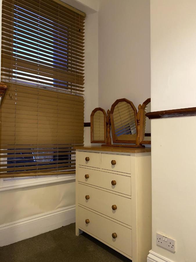 Seaford Lodge Apartments เวสตัน-ซูเปอร์-แมร์ ภายนอก รูปภาพ