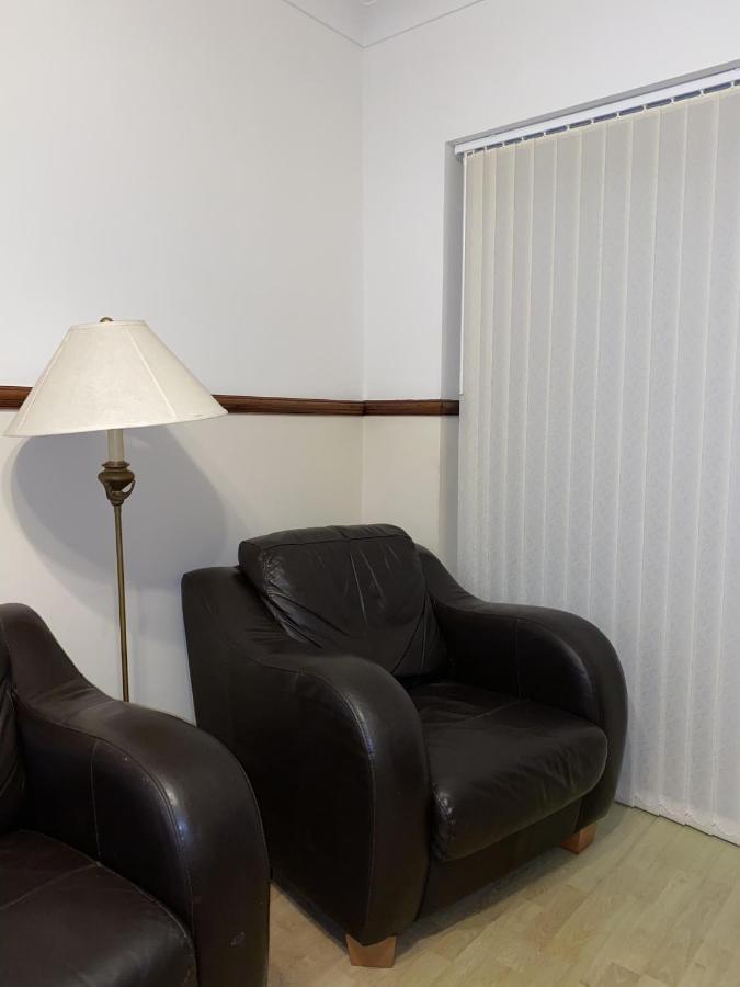 Seaford Lodge Apartments เวสตัน-ซูเปอร์-แมร์ ภายนอก รูปภาพ