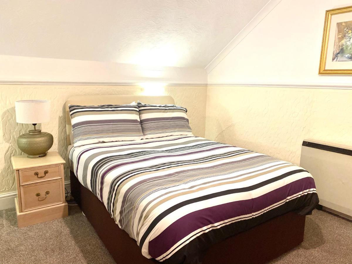 Seaford Lodge Apartments เวสตัน-ซูเปอร์-แมร์ ภายนอก รูปภาพ