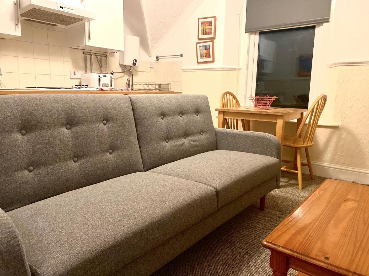 Seaford Lodge Apartments เวสตัน-ซูเปอร์-แมร์ ภายนอก รูปภาพ