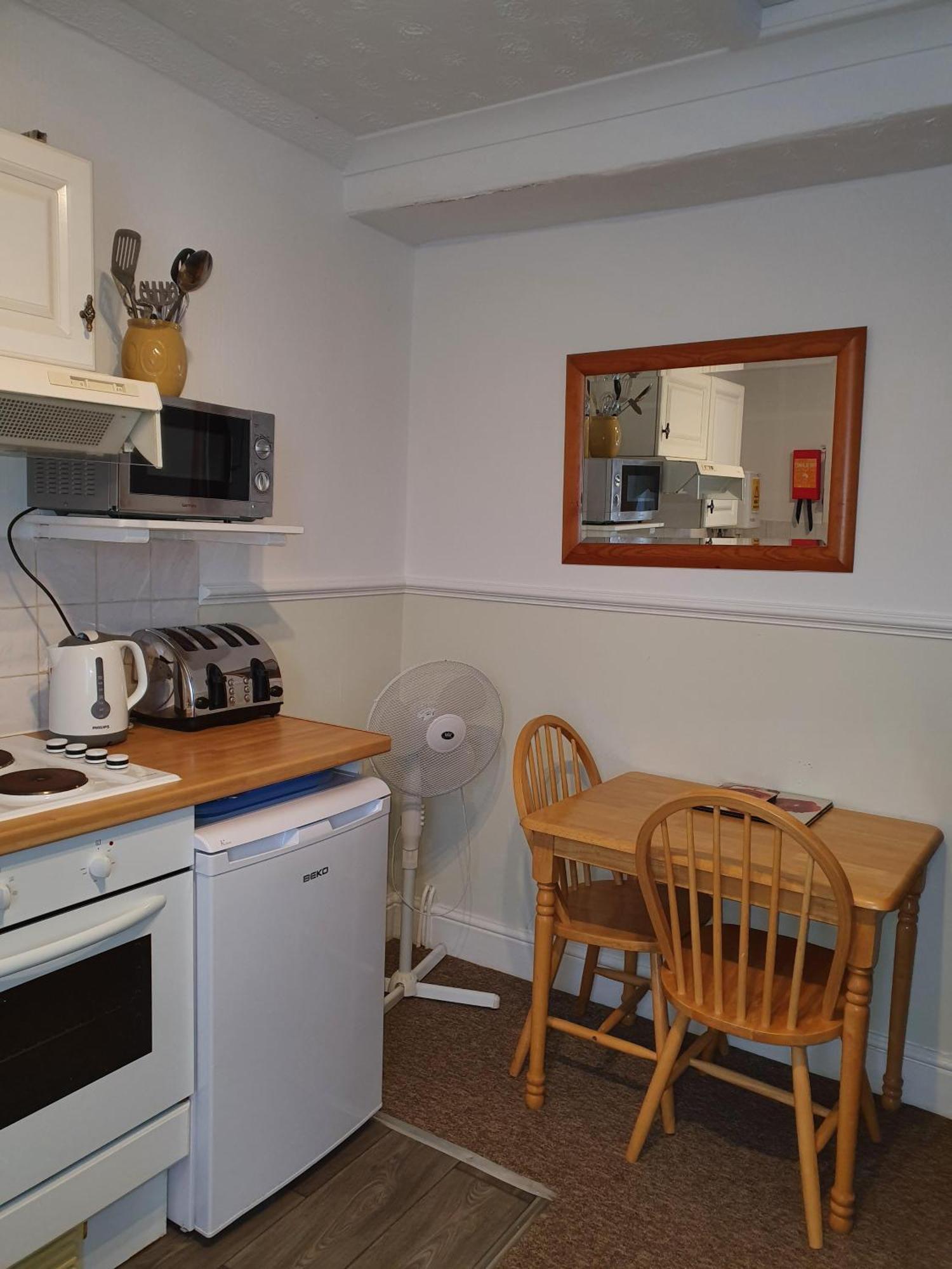 Seaford Lodge Apartments เวสตัน-ซูเปอร์-แมร์ ห้อง รูปภาพ